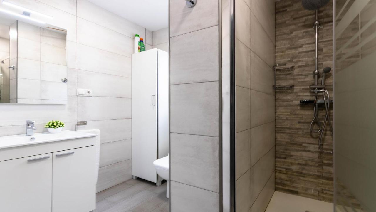 Apartamento Santa Justa Seville Luaran gambar
