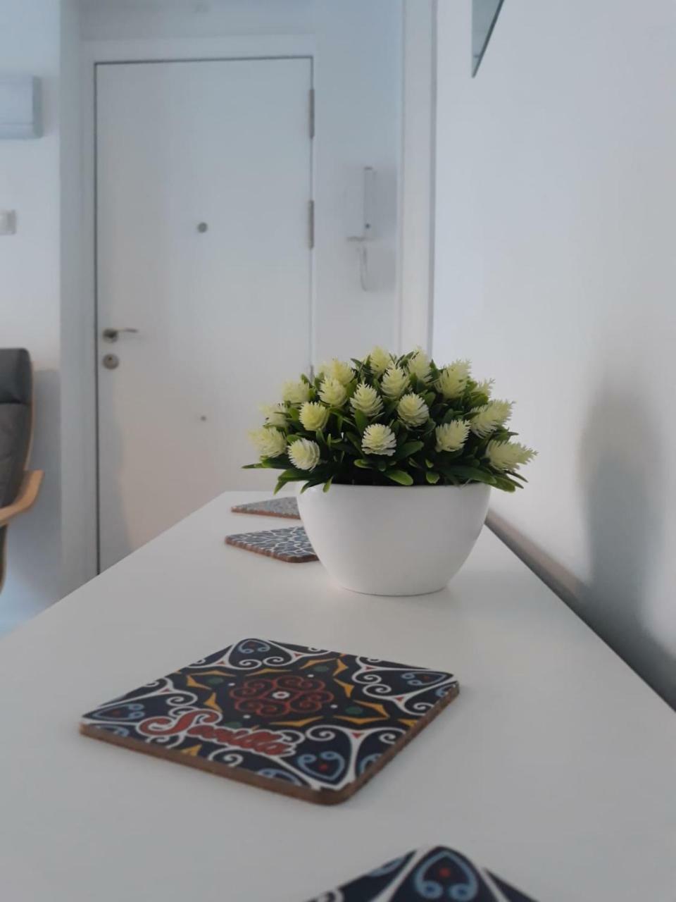 Apartamento Santa Justa Seville Luaran gambar